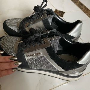 💎 ❄️ Icy bling bling MK sneakers 👟